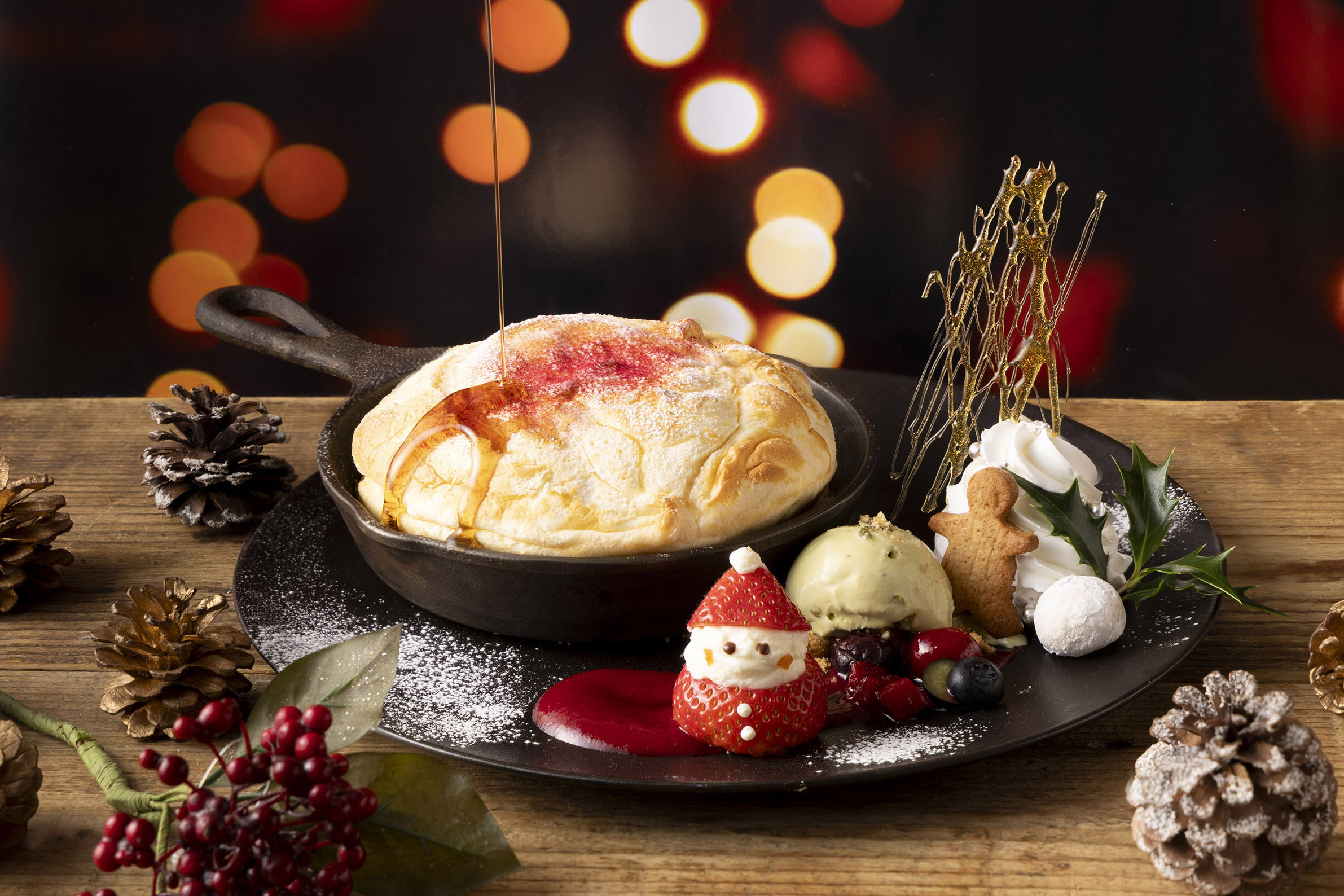 【期間限定】クリスマスを彩る、とっておきのスフレパンケーキ登場（12月15日～12月25日）